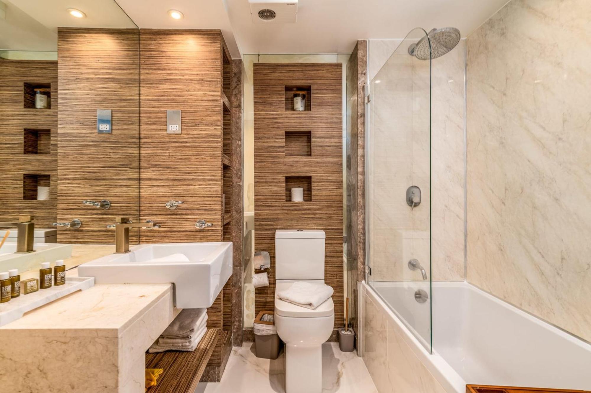 Canary Wharf Retreat With Free Secure Parking London Exterior photo
